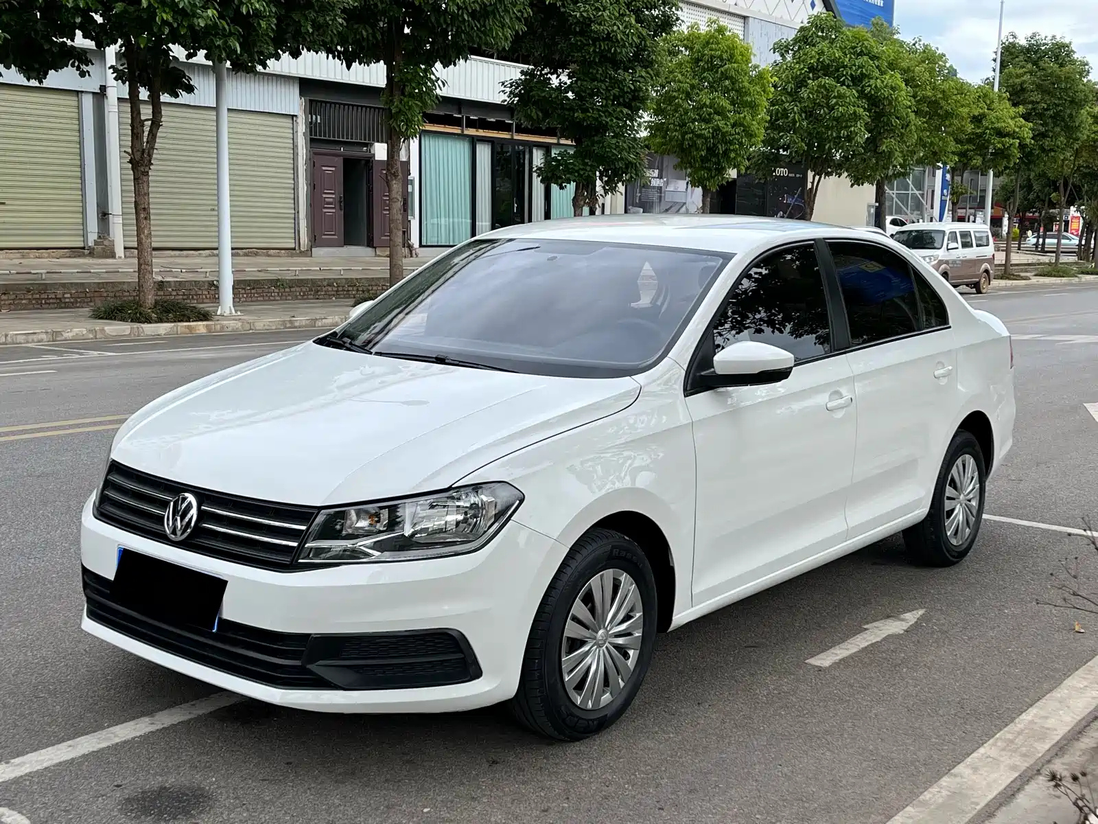 VOLKSWAGEN SANTANA 2019