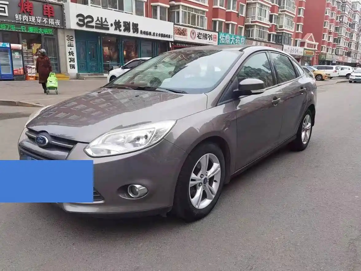 FORD FOCUS 2012