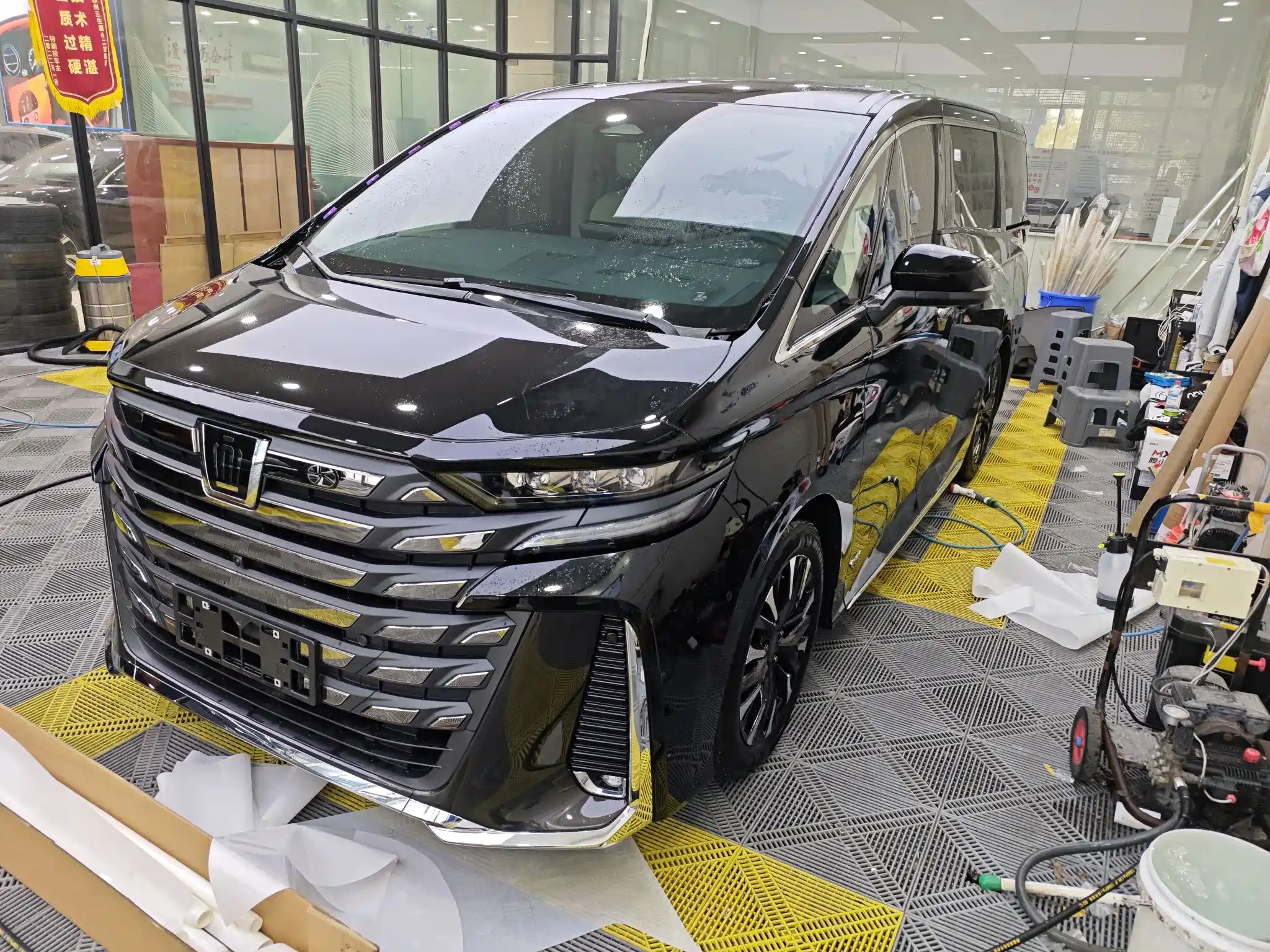 TOYOTA VELLFIRE 2024