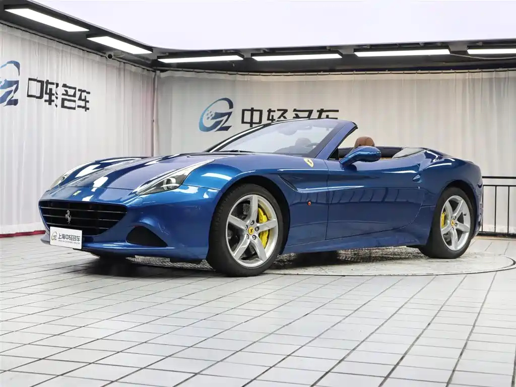 FERRARI CALIFORNIA T 2015