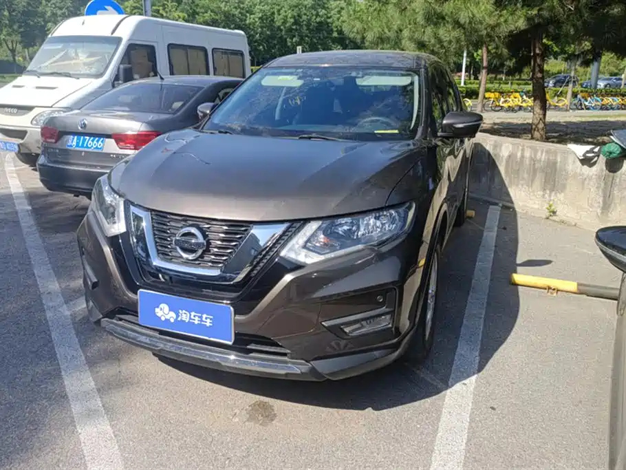 NISSAN X-TRAIL 2017