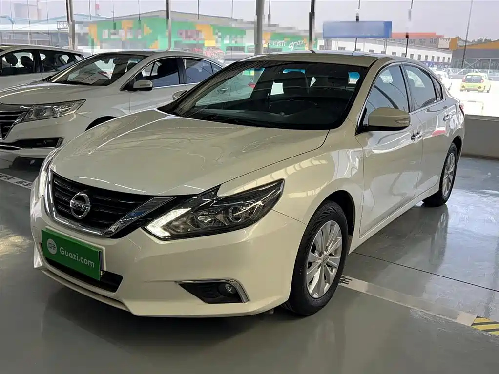 NISSAN TEANA 2018