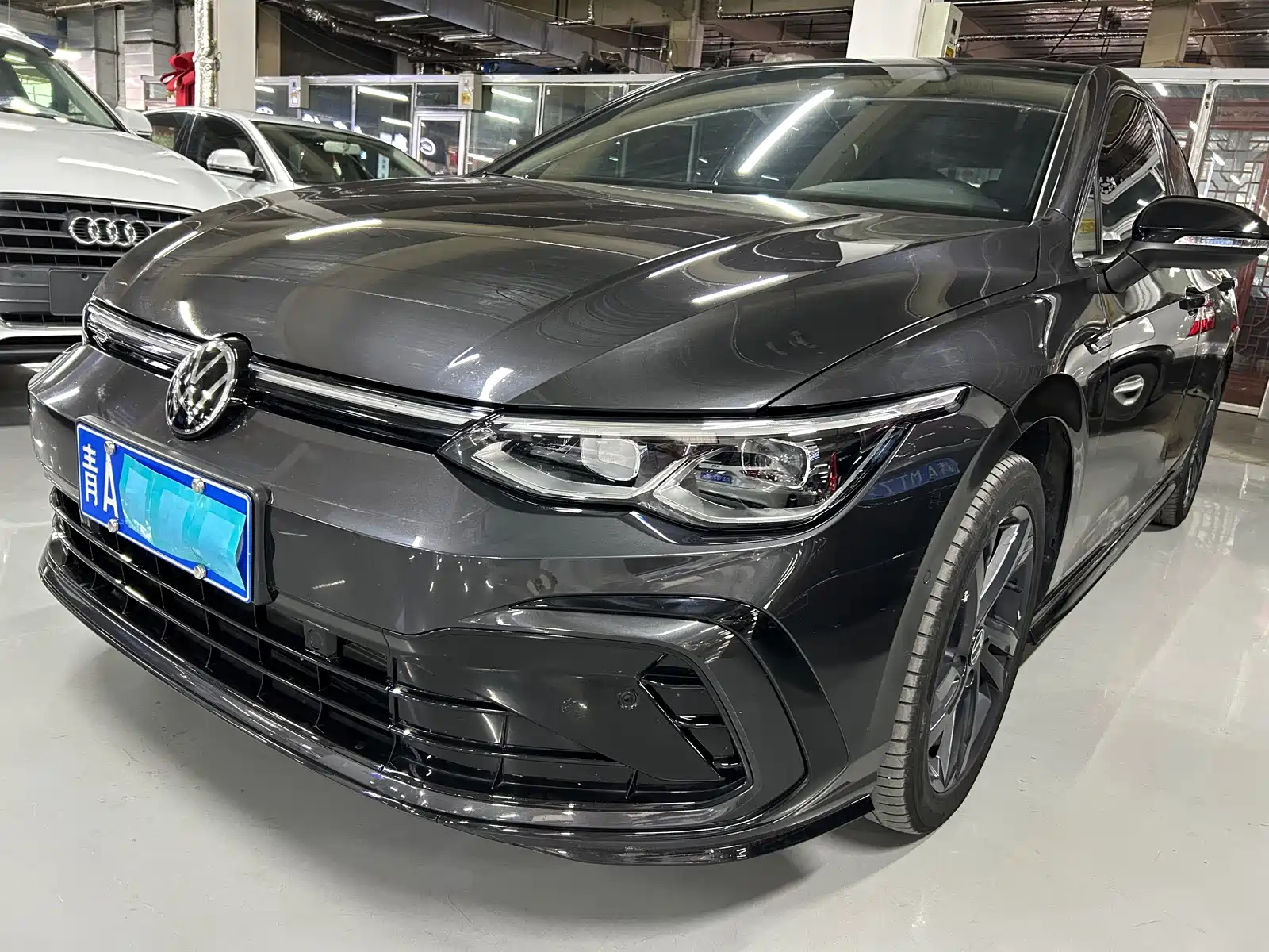 VOLKSWAGEN GOLF 2021