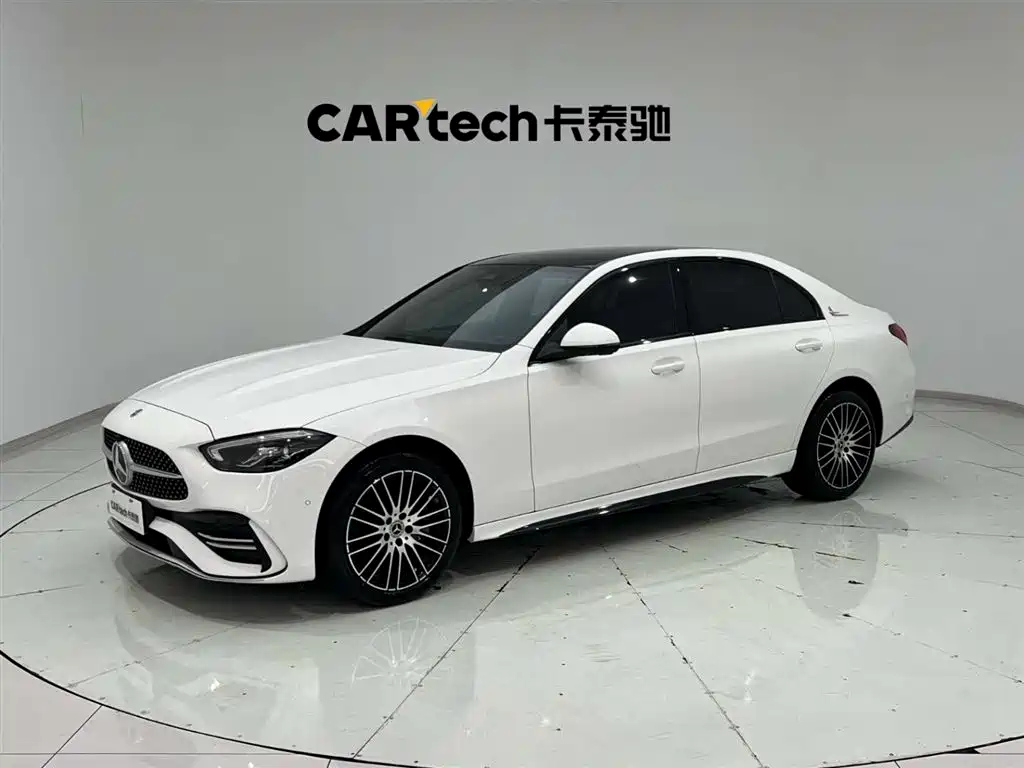 MERCEDES BENZ C-CLASS 2024