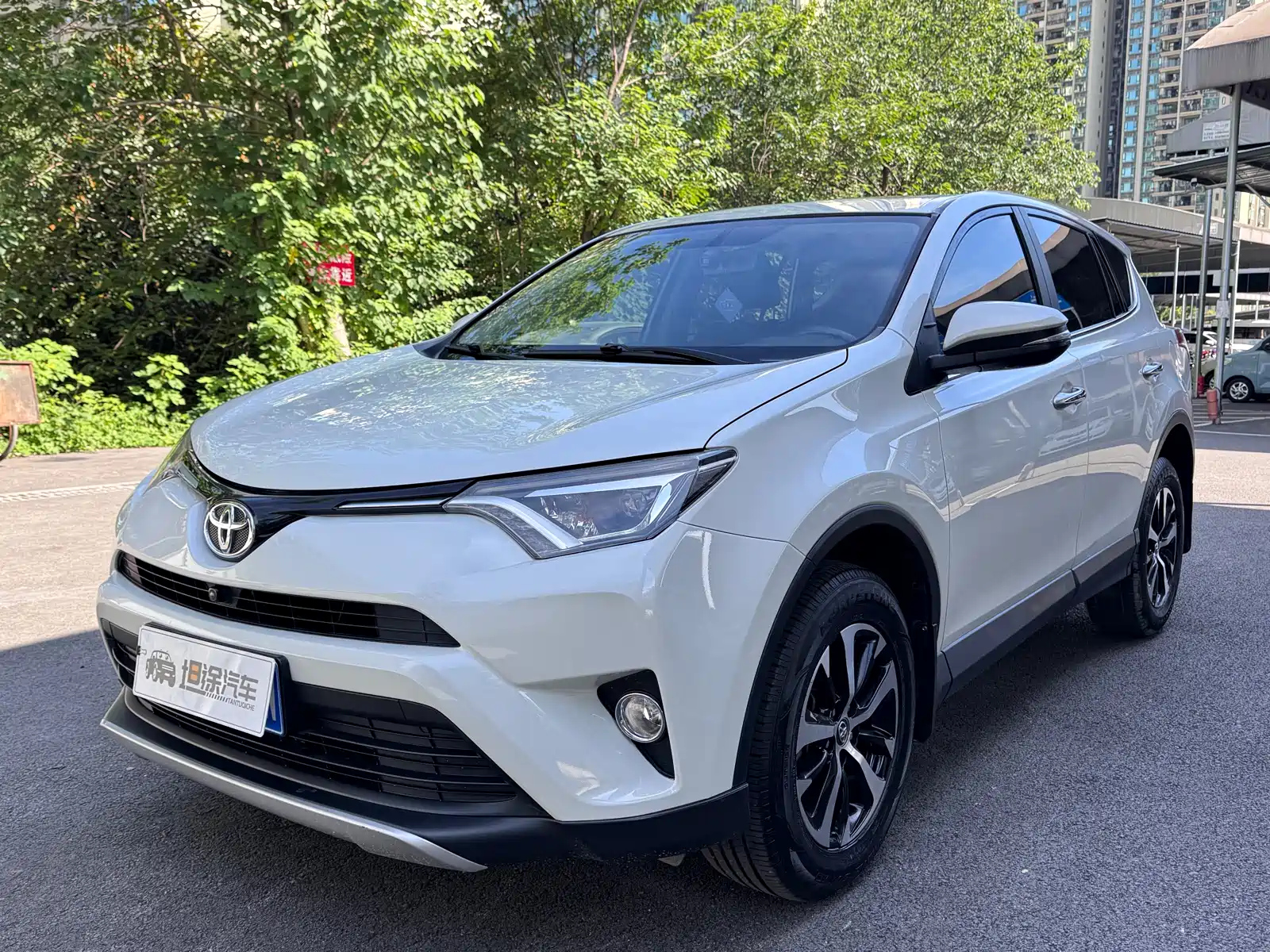 TOYOTA RAV4 RONGFANG 2016