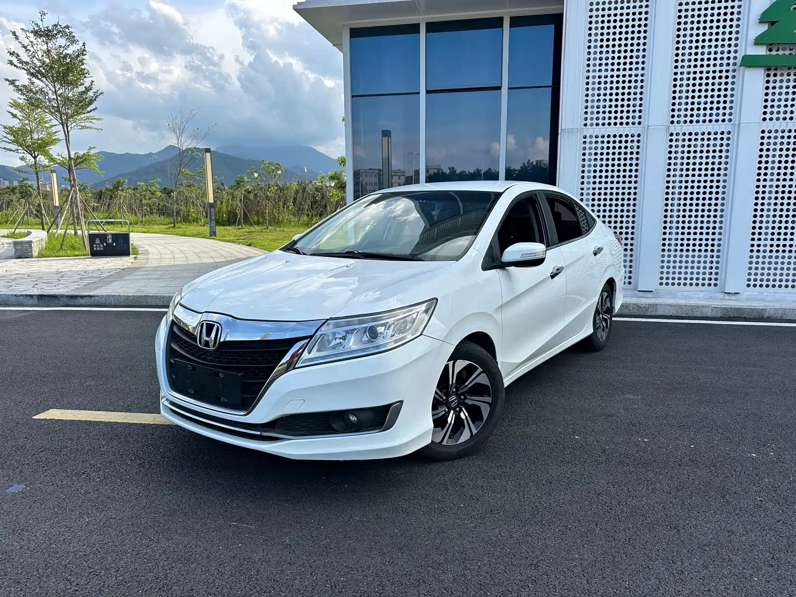 HONDA CRIDER 2016