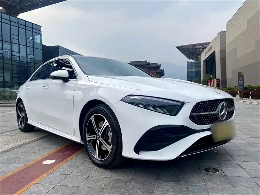 MERCEDES BENZ A-CLASS 2023