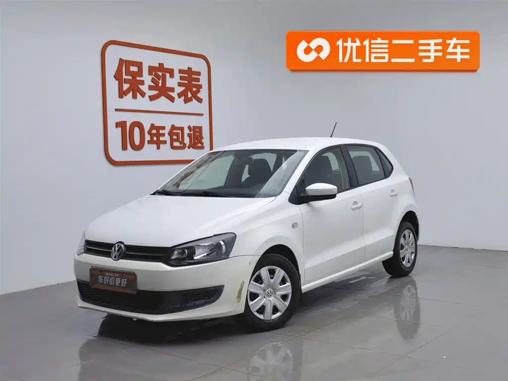 VOLKSWAGEN POLO 2013