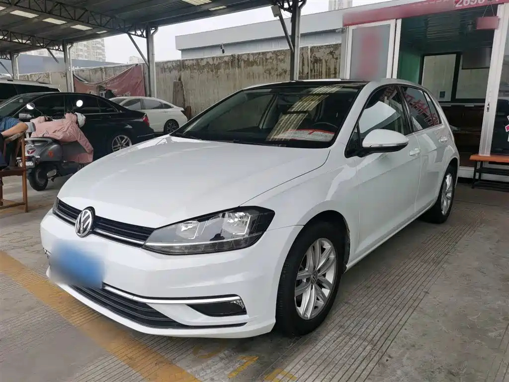 VOLKSWAGEN GOLF 2018