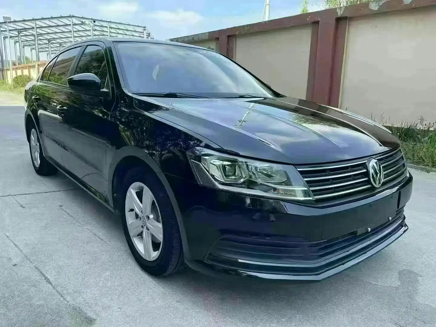 VOLKSWAGEN LAVIDA 2017