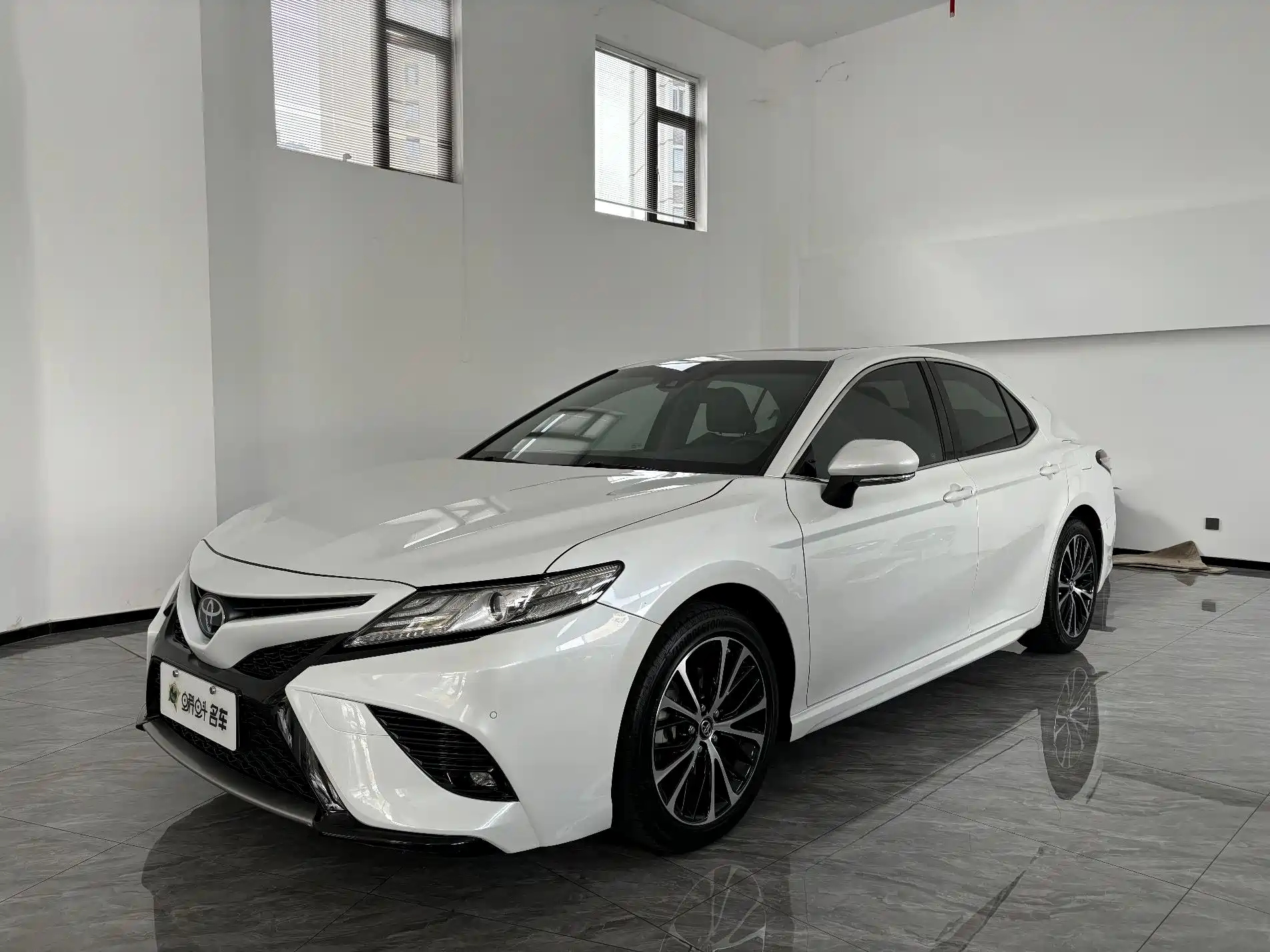TOYOTA CAMRY 2019