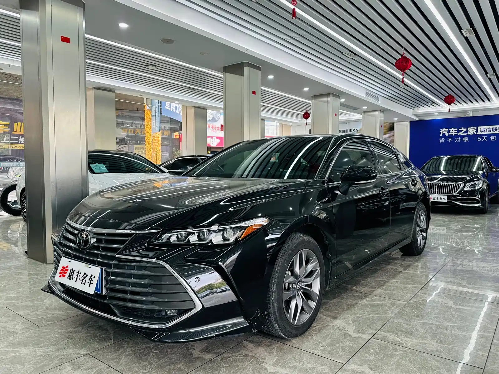 TOYOTA AVALON