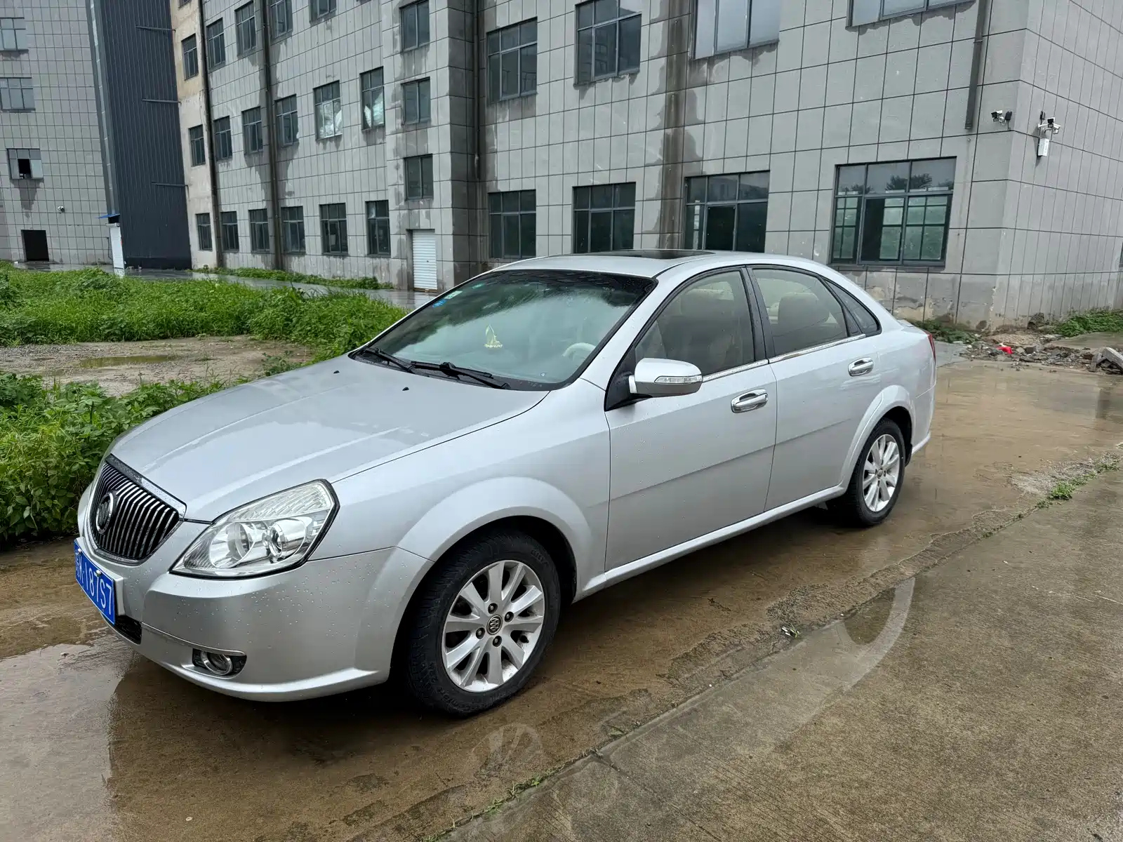 BUICK EXCELLE 2011