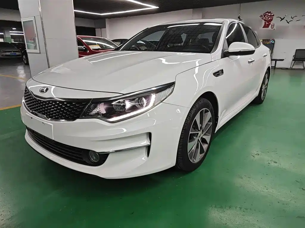 KIA K5 2016