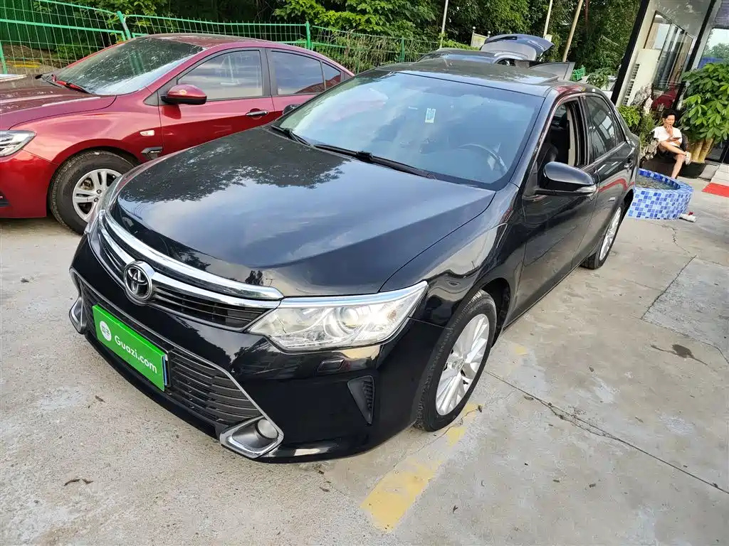 TOYOTA CAMRY 2015