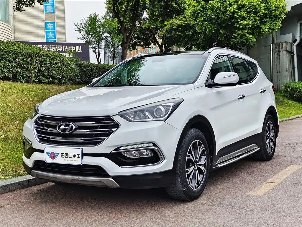 HYUNDAI SANTAFE 2017