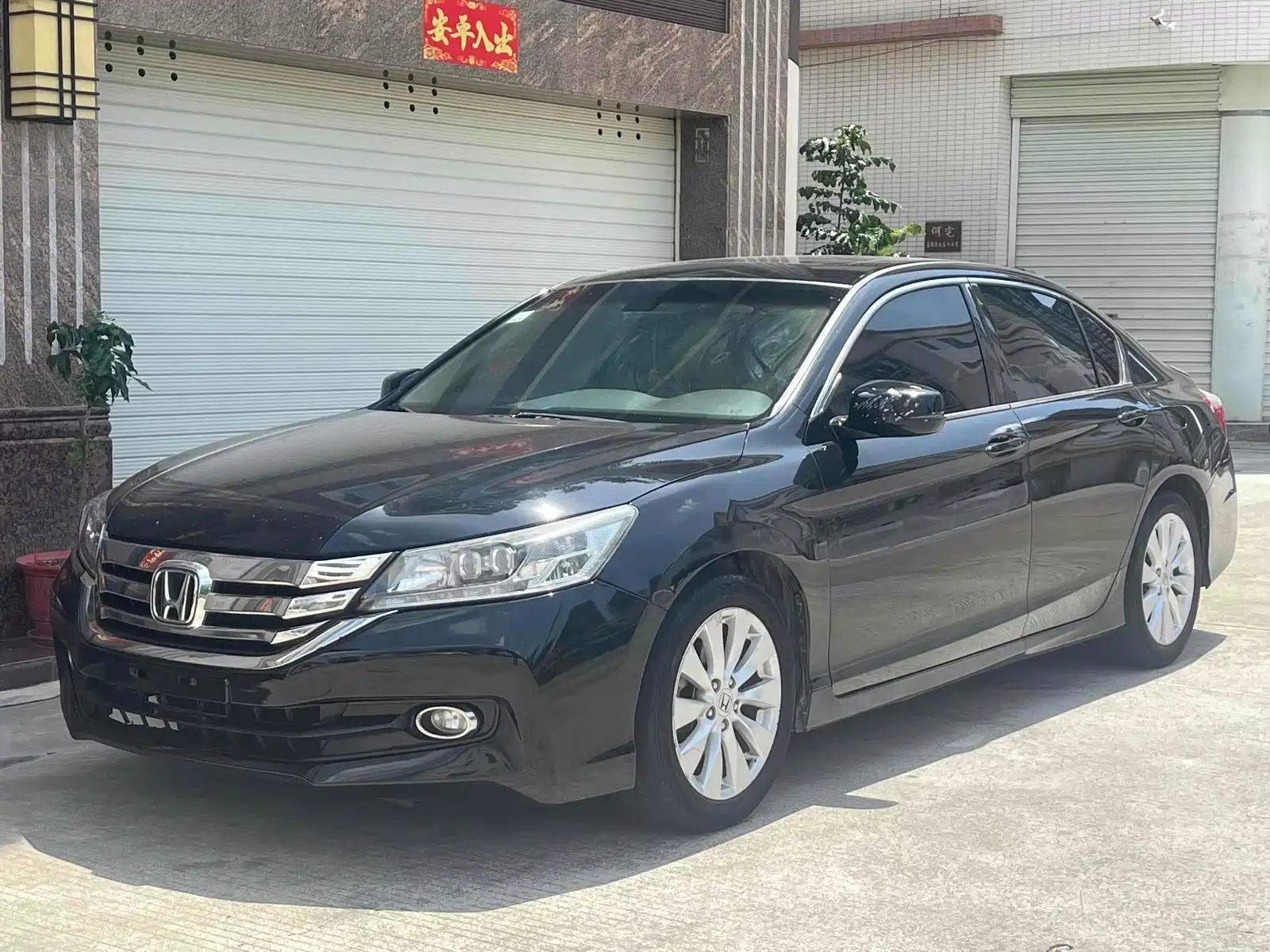 NISSAN TEANA 2010