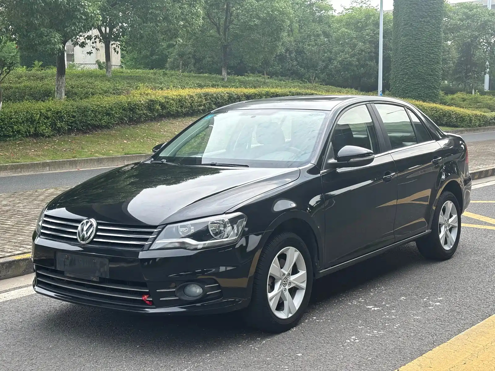 VOLKSWAGEN BORA 2013