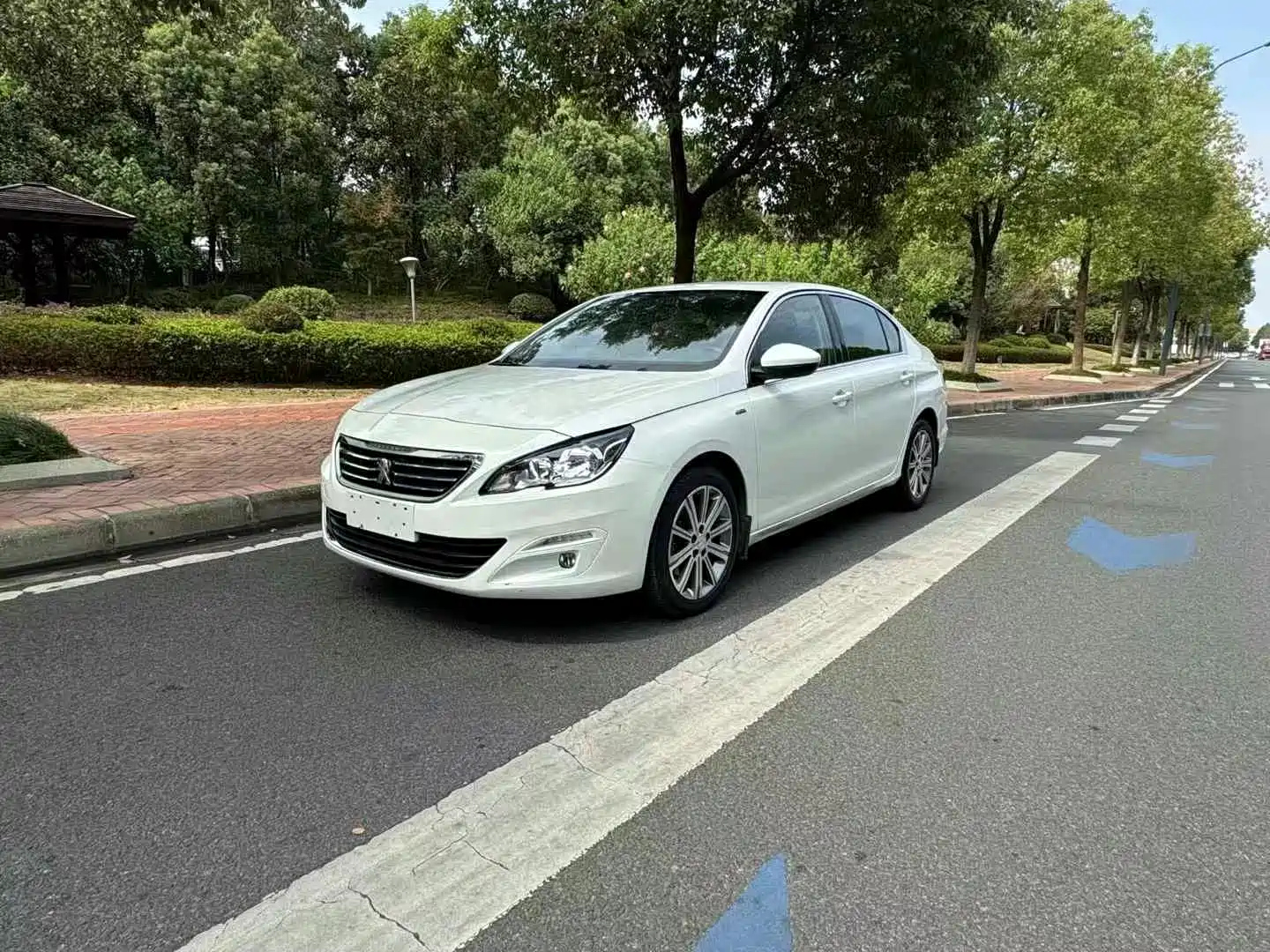 PEUGEOT 408 2016
