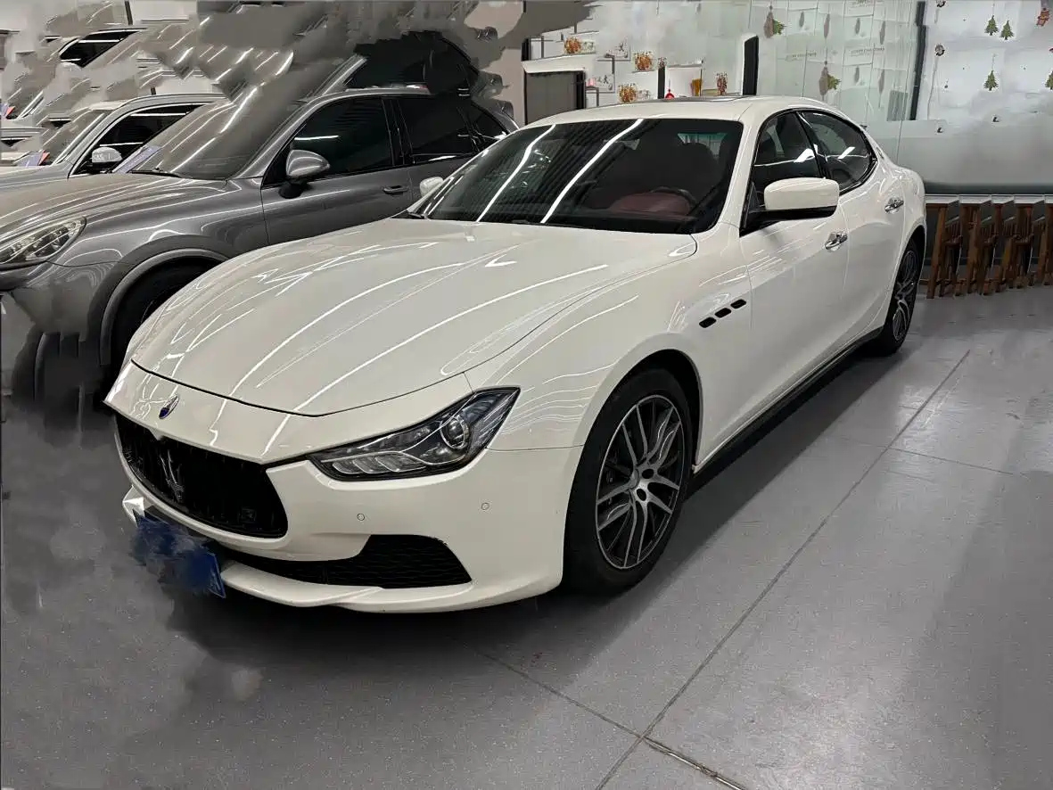 MASERATI GHIBLI