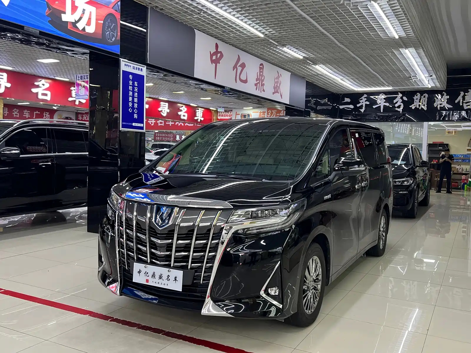 TOYOTA ALPHARD 2021