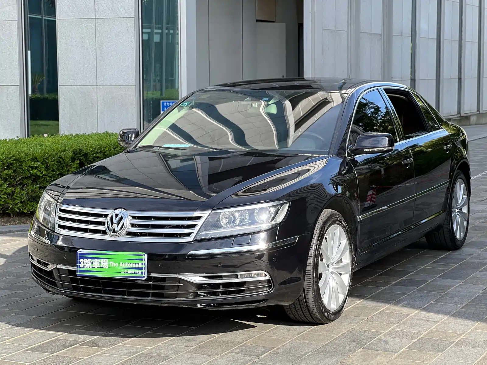VOLKSWAGEN PHAETON 2012