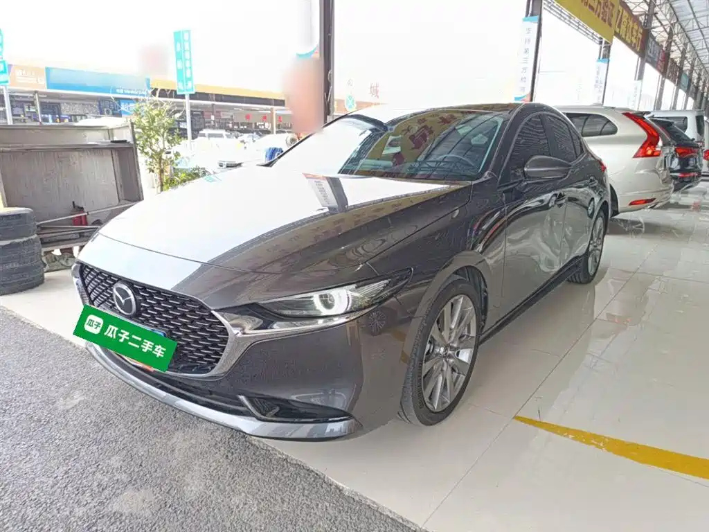 MAZDA 3 AXELA 2022