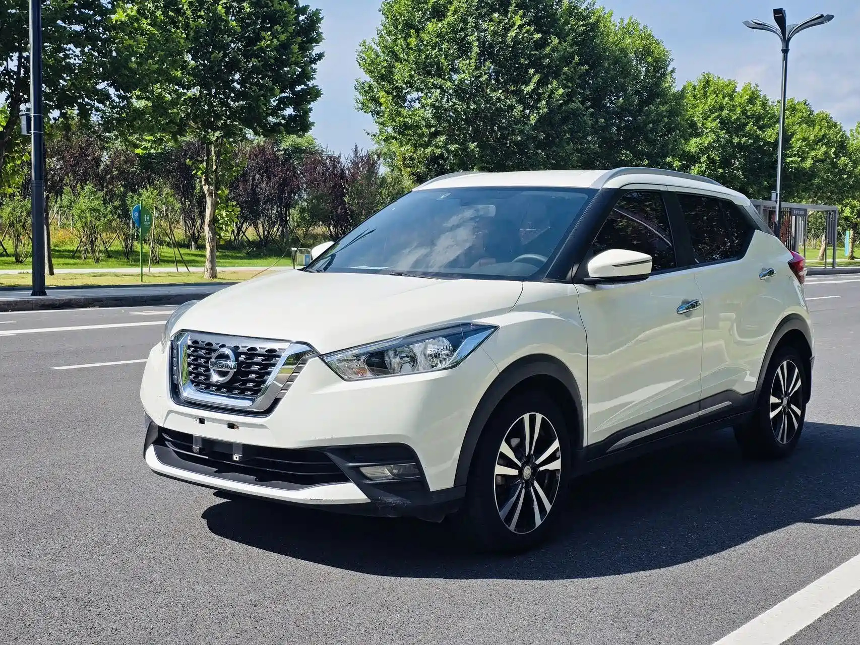 NISSAN OTHER 2017