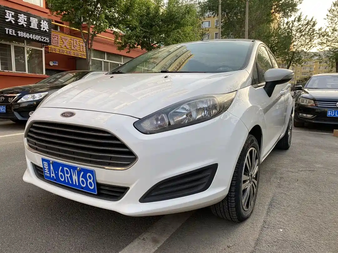 FORD FIESTA 2013