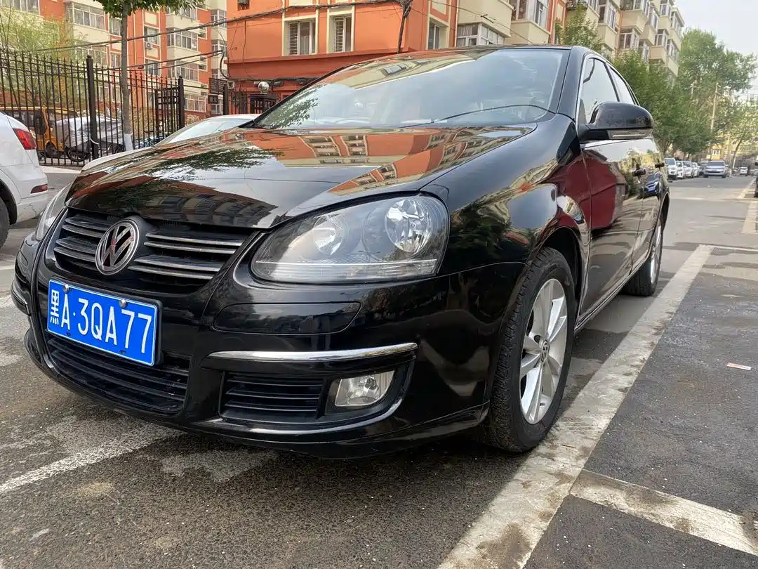 VOLKSWAGEN SAGITAR 2011
