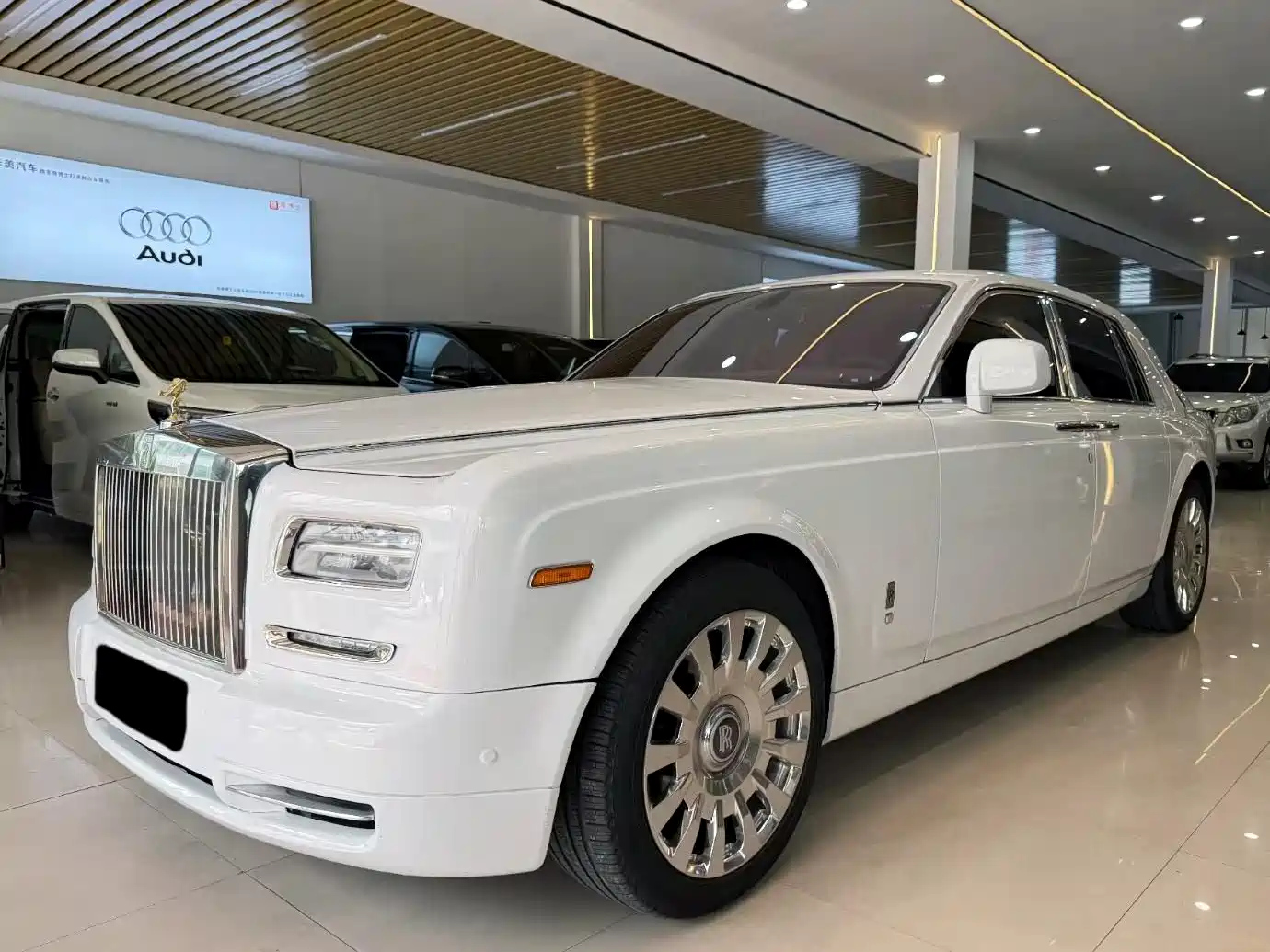 ROLLS ROYCE PHANTOM 2013