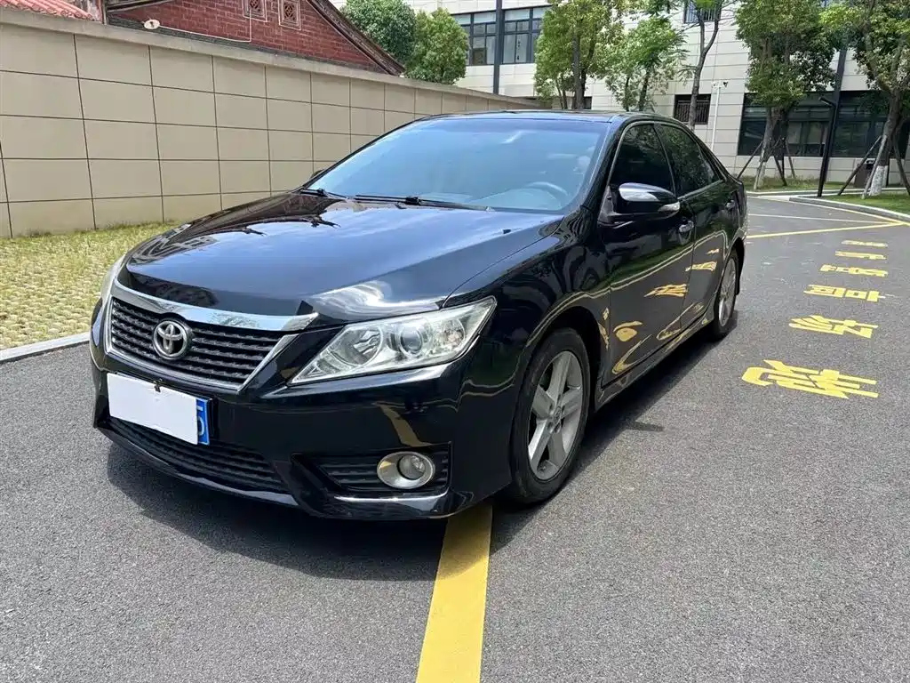 TOYOTA CAMRY 2012