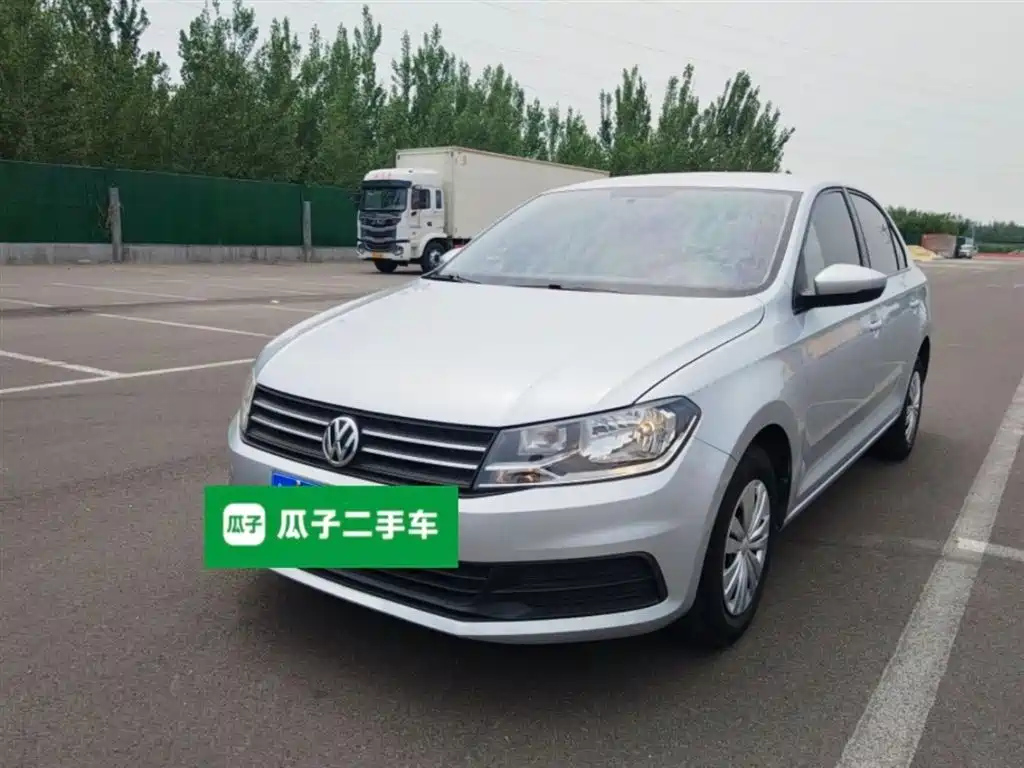 VOLKSWAGEN SANTANA 2016