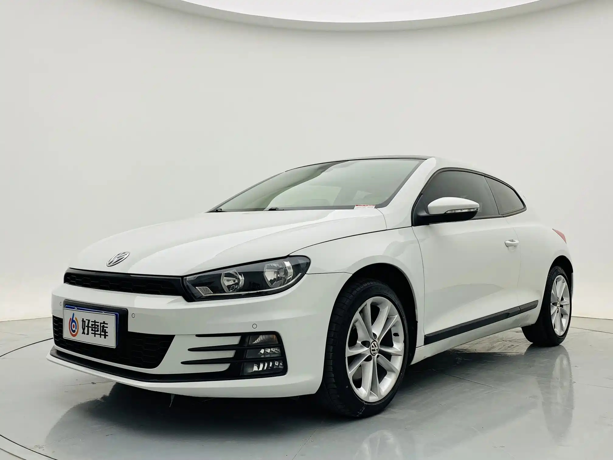 VOLKSWAGEN SCIROCCO 2015
