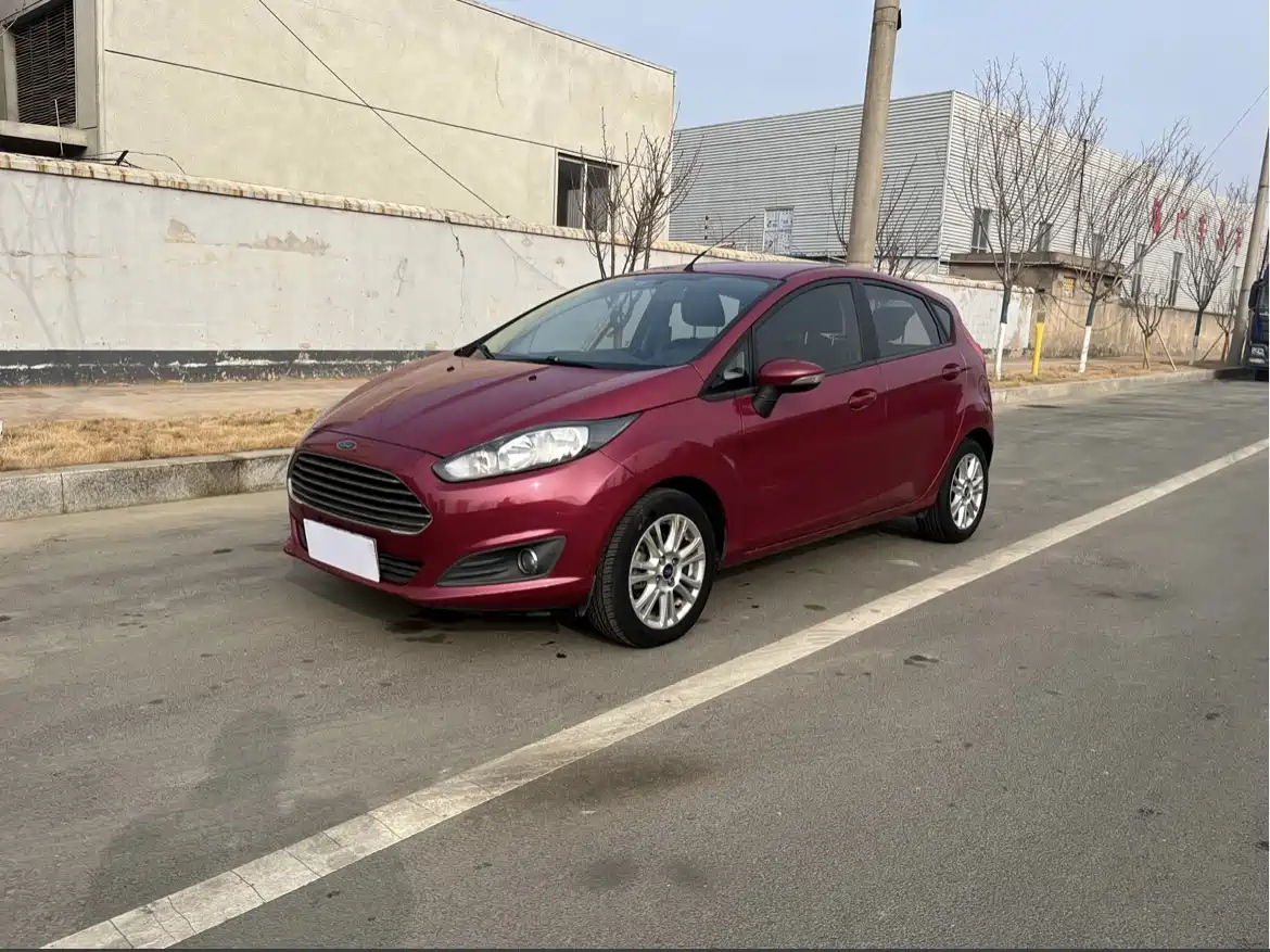 FORD FIESTA 2013
