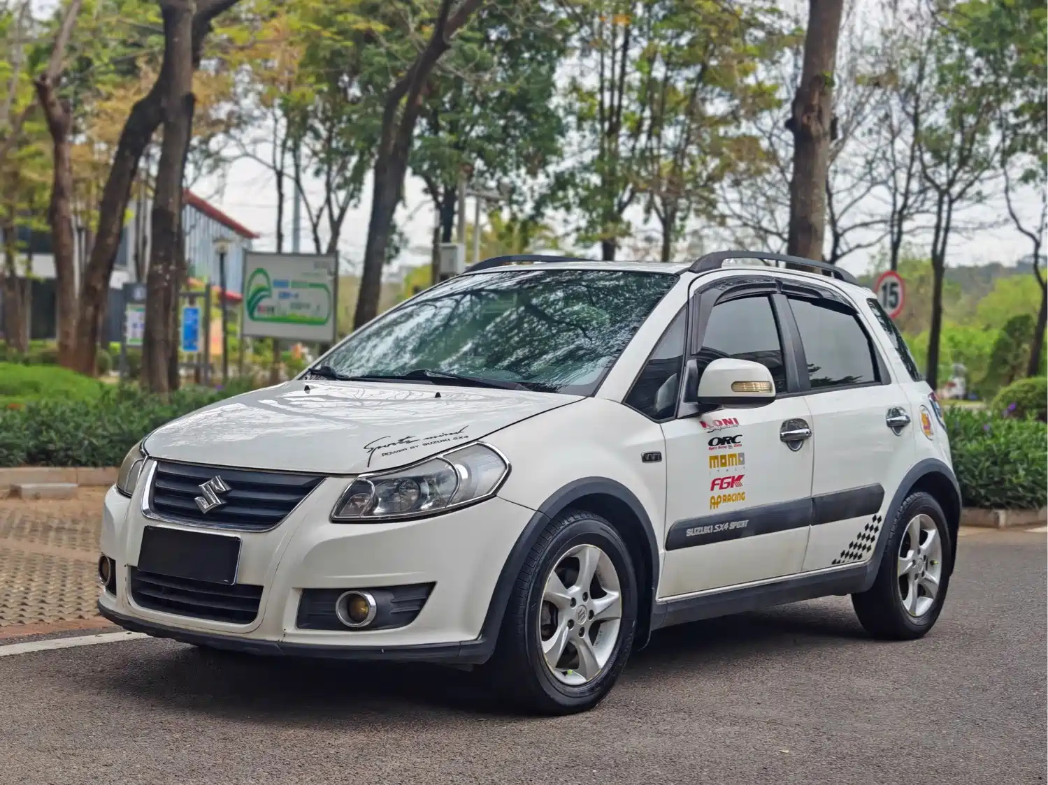 SUZUKI SX4 2011
