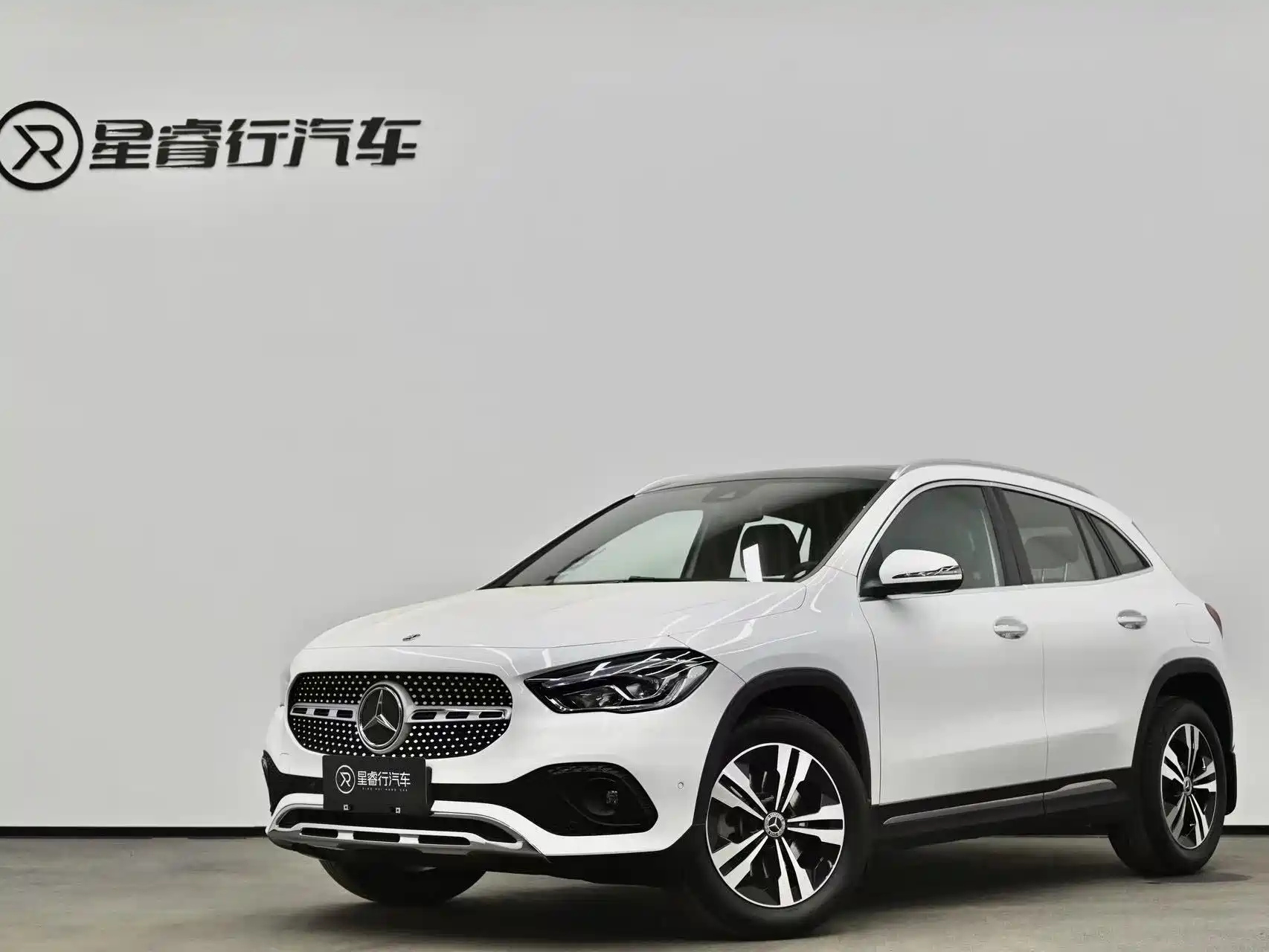 MERCEDES BENZ GLA 2023