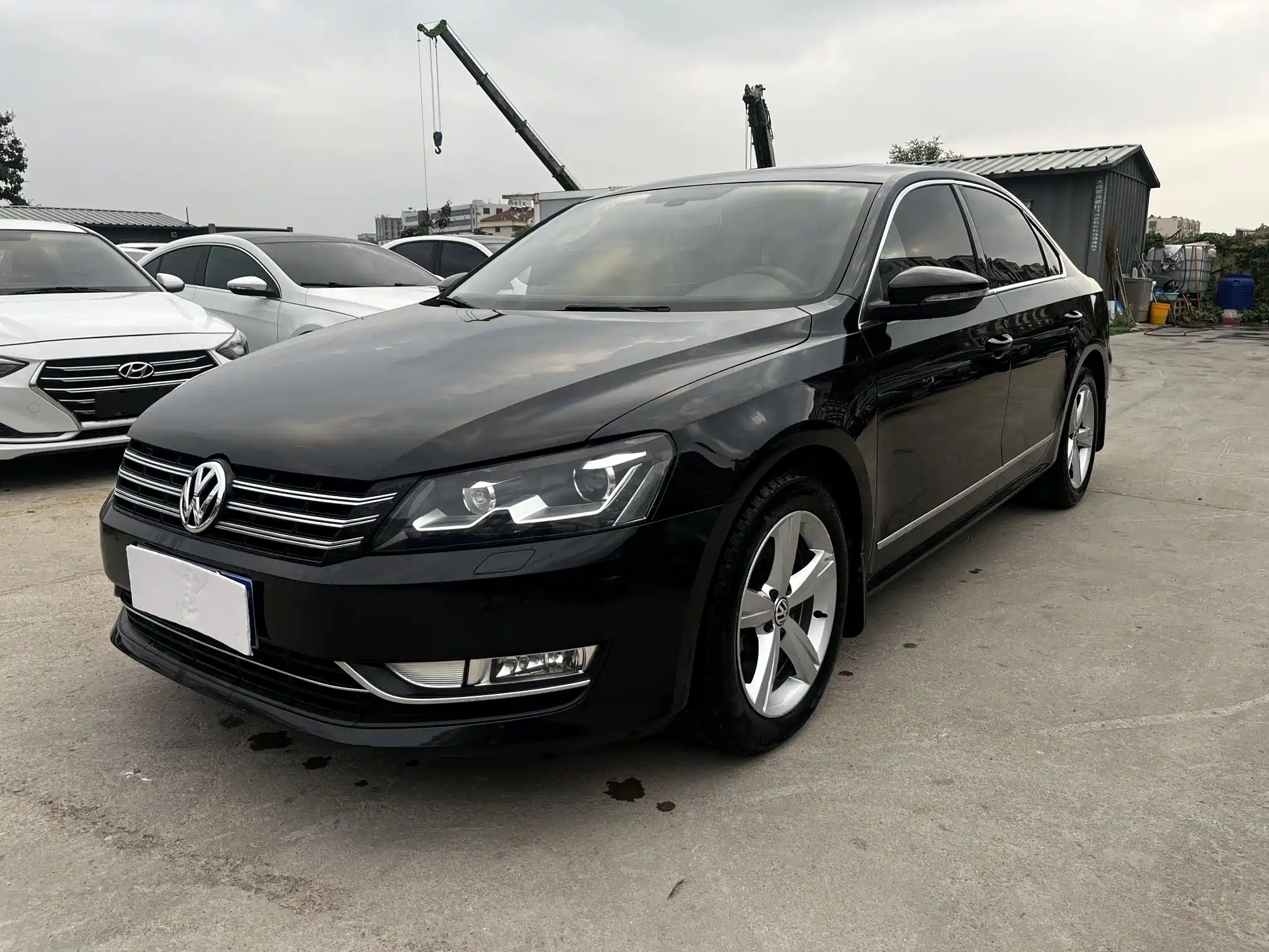 VOLKSWAGEN PASSAT 2013
