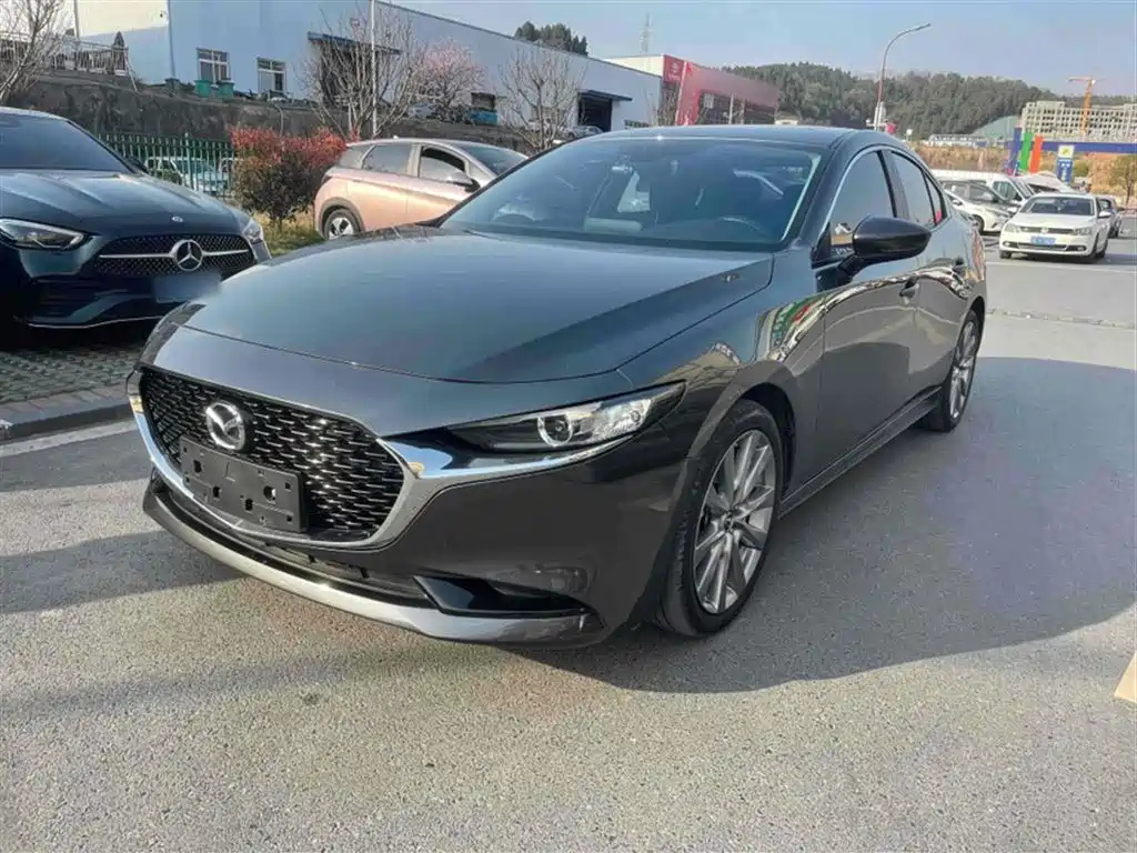 MAZDA 3 AXELA 2023
