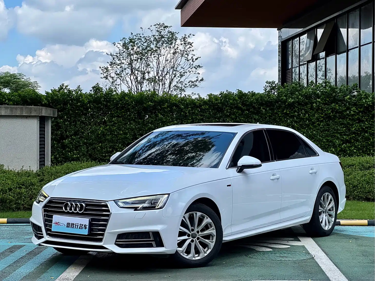 AUDI A4L 2019
