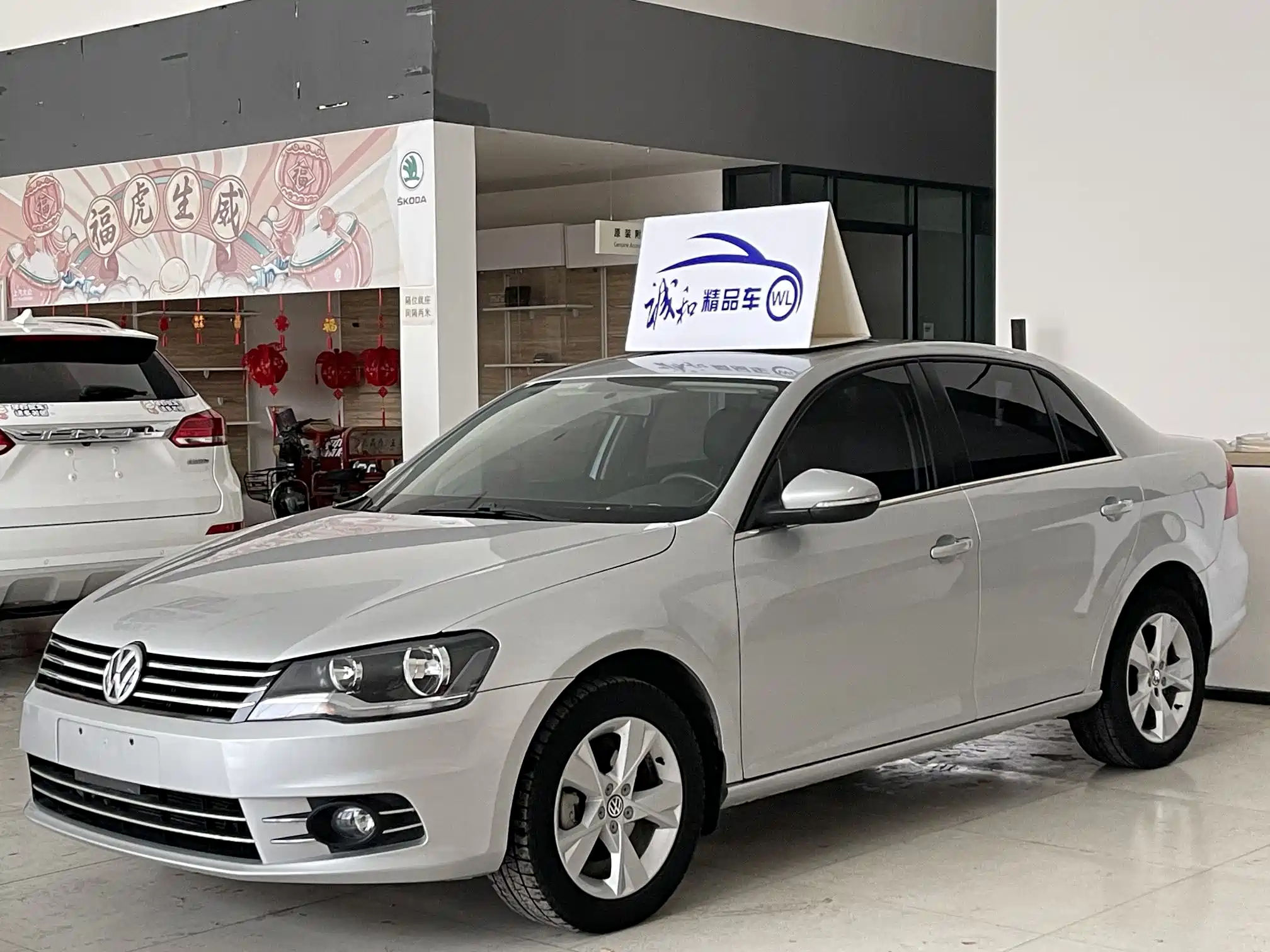 VOLKSWAGEN BORA 2013