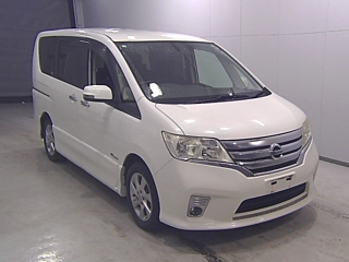 NISSAN SERENA 2013