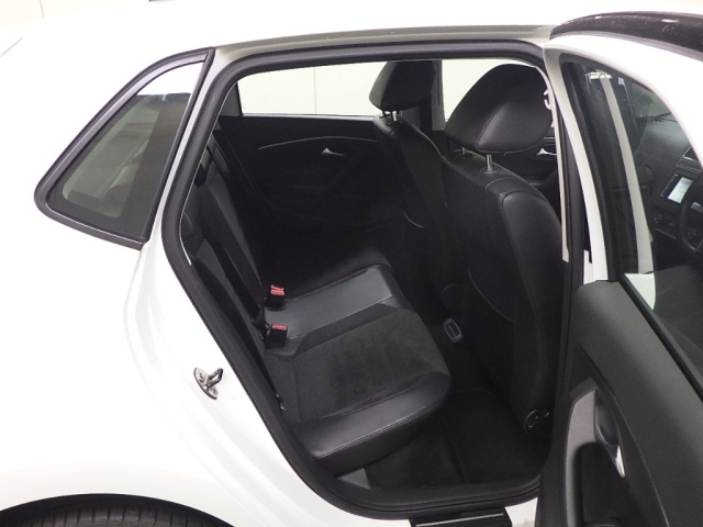 VOLKSWAGEN POLO 2016