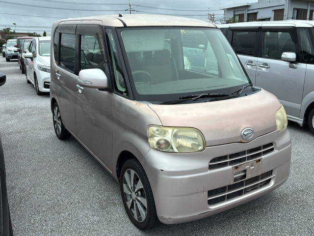 DAIHATSU TANTO 2010