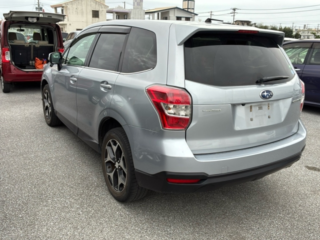 SUBARU FORESTER 2014