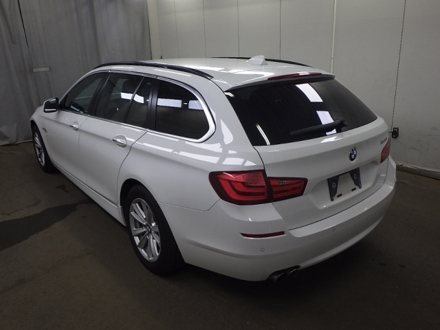 BMW 5 SERIES 2010