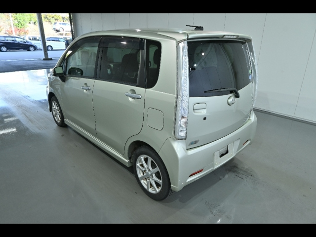 DAIHATSU MOVE 2013