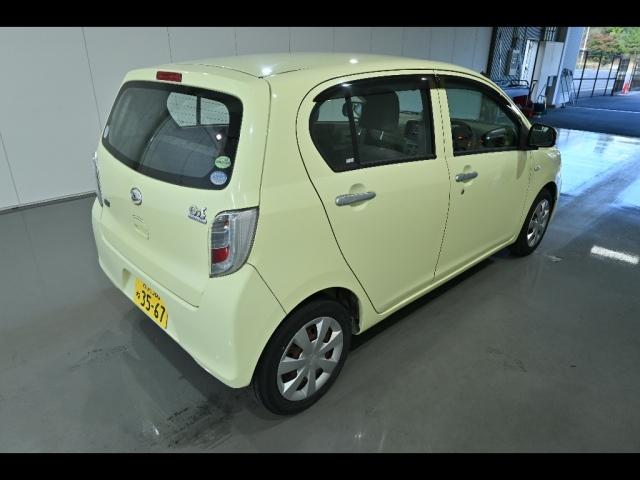 DAIHATSU MIRA E S 2013