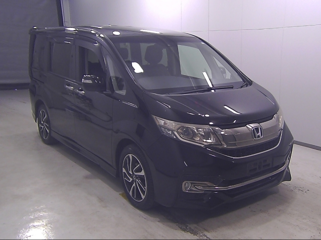 HONDA STEP WAGON 2015