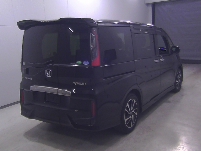 HONDA STEP WAGON 2015